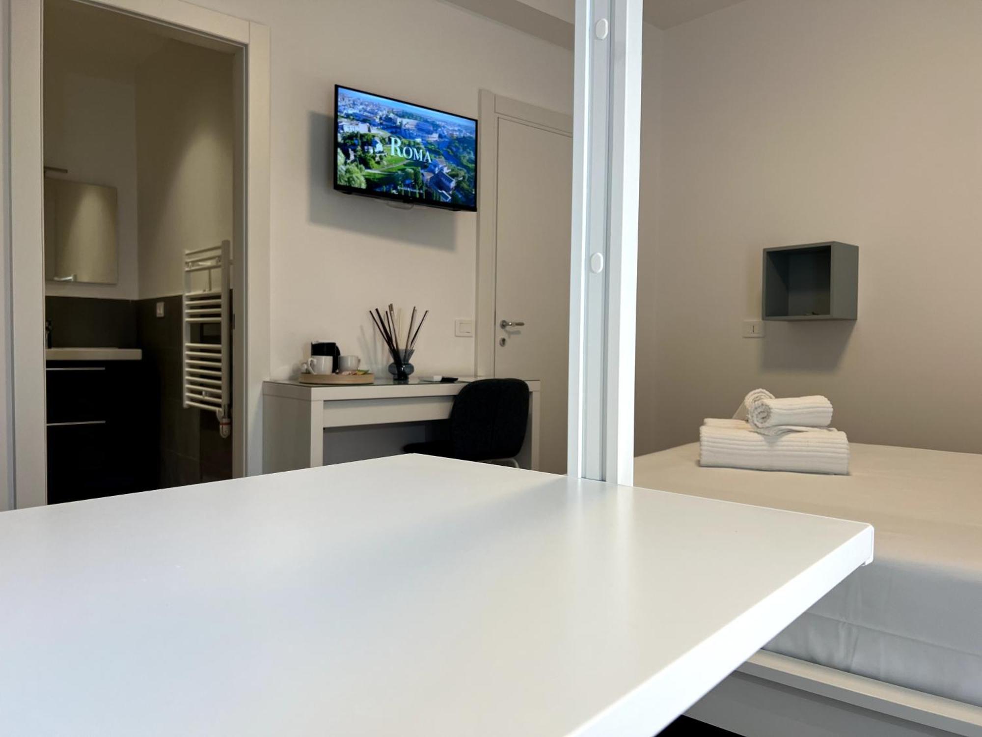 Near Vatican, Irnerio 47 Guest House Roma Quarto foto